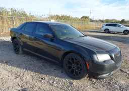 2016 CHRYSLER 300 S
