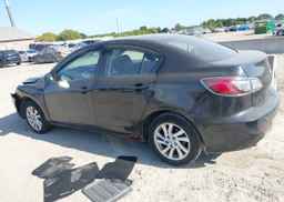 2013 MAZDA MAZDA3 GS-SKY