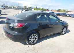 2013 MAZDA MAZDA3 GS-SKY