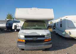2004 CHEVROLET EXPRESS CUTAWAY BASE W