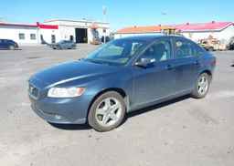 2010 VOLVO S40