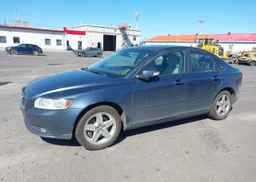2010 VOLVO S40
