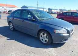 2010 VOLVO S40