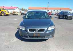 2010 VOLVO S40