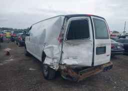 2014 GMC SAVANA 2500 1WT