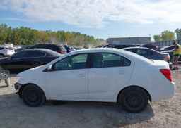 2014 CHEVROLET SONIC LS AUTO