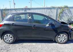 2014 TOYOTA YARIS LE