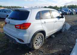 2018 MITSUBISHI RVR SE