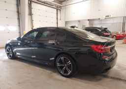 2018 BMW 750 XI