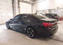 2018 BMW 750 XI