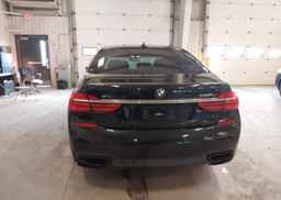 2018 BMW 750 XI