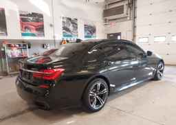 2018 BMW 750 XI
