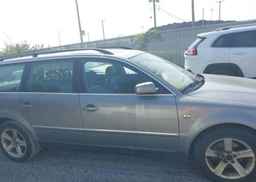 2004 VOLKSWAGEN PASSAT GLX