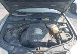 2004 VOLKSWAGEN PASSAT GLX
