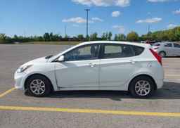 2013 HYUNDAI ACCENT GL