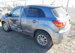 2011 MITSUBISHI RVR SE