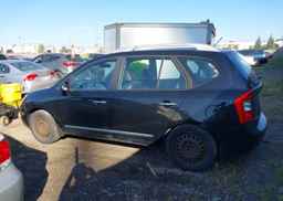 2011 KIA RONDO