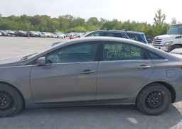 2012 HYUNDAI SONATA GL
