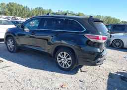 2016 TOYOTA highlander xle