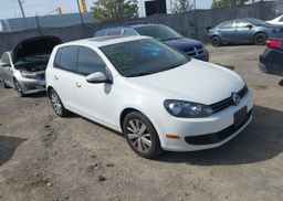2013 VOLKSWAGEN GOLF 2.5L COMFORTLINE