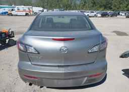 2013 MAZDA MAZDA3 GX