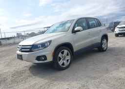 2012 VOLKSWAGEN TIGUAN S