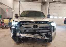 2022 TOYOTA TUNDRA PLATINUM