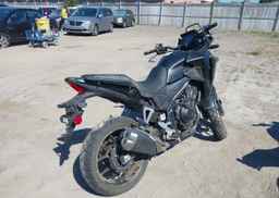 2025 HONDA CB500 XA