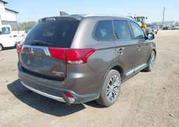 2017 MITSUBISHI OUTLANDER SE