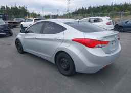 2013 HYUNDAI ELANTRA GL