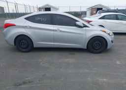 2013 HYUNDAI ELANTRA GL