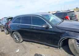 2016 MERCEDES-BENZ GLC 300 4MATIC