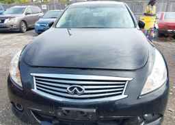 2011 INFINITI G37