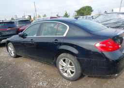 2011 INFINITI G37