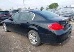2011 INFINITI G37
