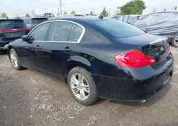 2011 INFINITI G37