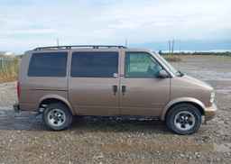 2002 GMC SAFARI SL