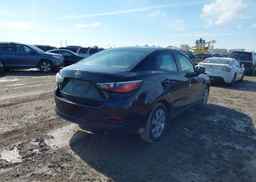 2016 TOYOTA YARIS PREMIUM