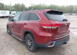 2017 TOYOTA HIGHLANDER