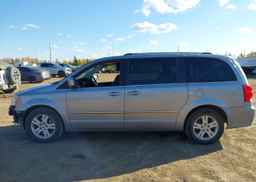 2017 DODGE GRAND CARAVAN CREW