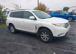 2013 TOYOTA HIGHLANDER V6
