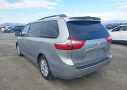 2015 TOYOTA SIENNA XLE