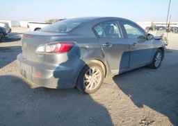 2012 MAZDA MAZDA3 GS-SKY