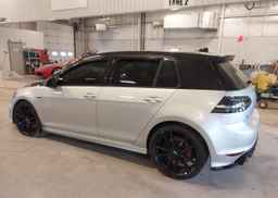 2017 VOLKSWAGEN GOLF R