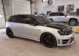 2017 VOLKSWAGEN GOLF R