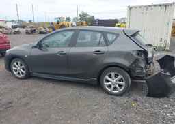 2010 MAZDA 3 S