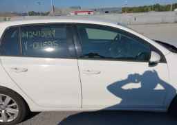 2013 VOLKSWAGEN GOLF