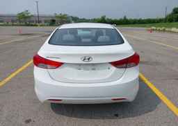2013 HYUNDAI ELANTRA L