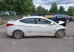 2012 HYUNDAI ELANTRA GL