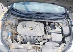 2013 HYUNDAI ELANTRA GL
